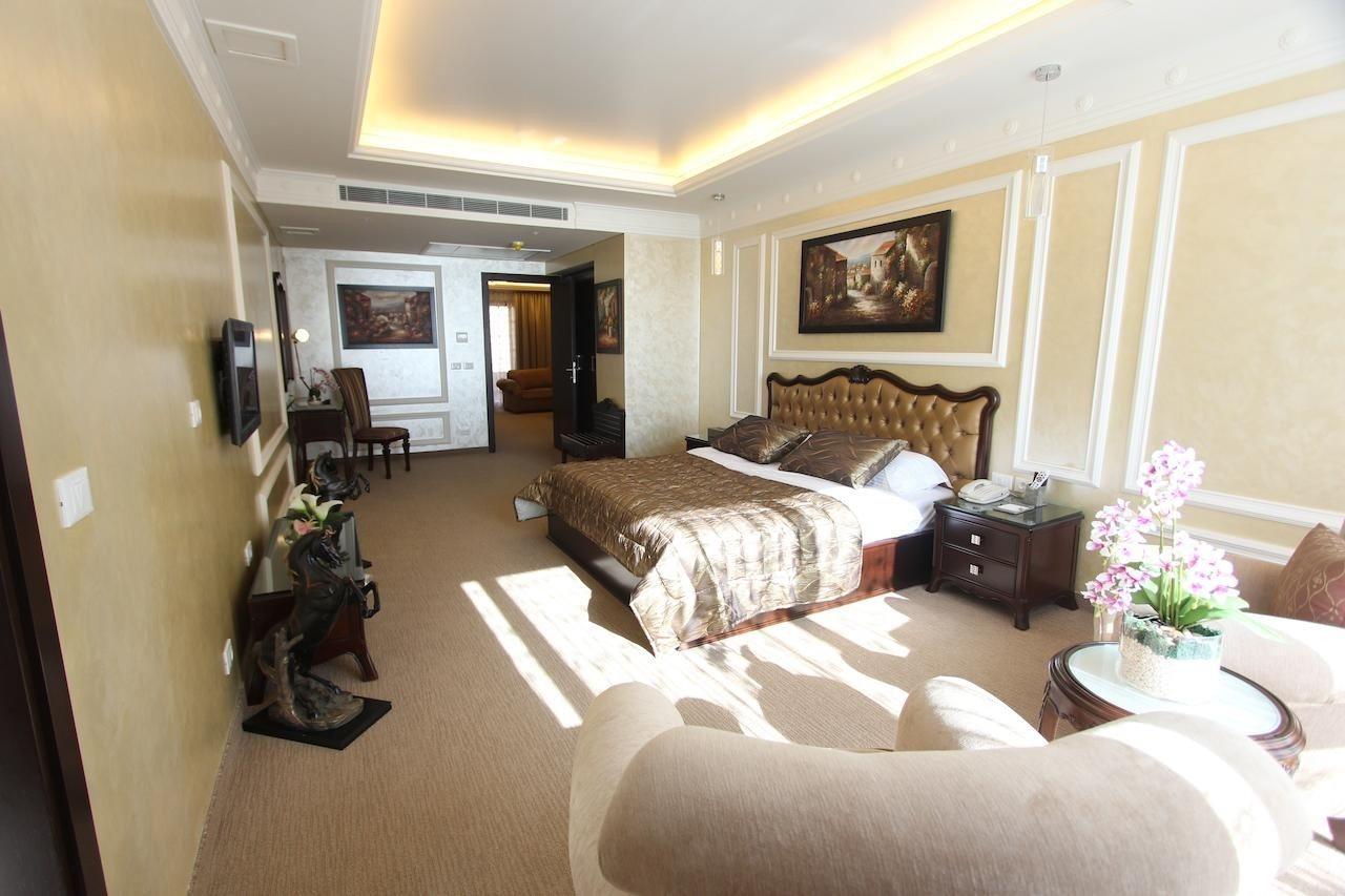 Elite Hotel & Spa Beirut Exterior photo